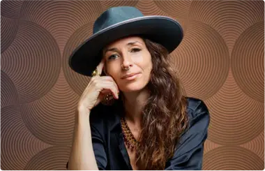 Laura Dawn - Author, keynote speaker, host of the psychedelic Leadership podcast